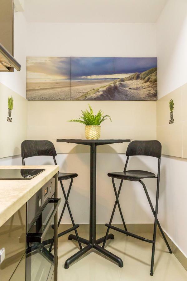 Dristor Day Residence Studio Boekarest Buitenkant foto