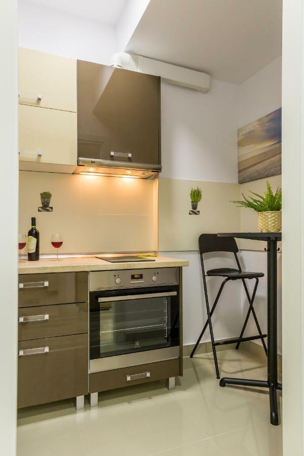 Dristor Day Residence Studio Boekarest Buitenkant foto